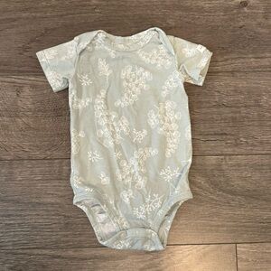 Loulou Lollipop 0-3m bodysuit